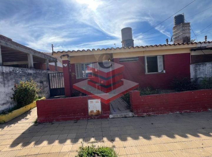 Casa · 98m² · 7 Ambientes · 1 Cochera