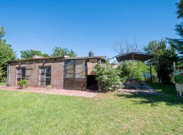 Quinta vacacional · 134m² · 3 Dormitorios · 1 Cochera · Se Vende Casaquinta en Ruta 1!