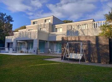 Casa de 7 ambientes, Córdoba · Barrancas Country - Excelente Propiedad - 4 Dorm / Pileta/ Habit Servicio/ 4 Cocheras