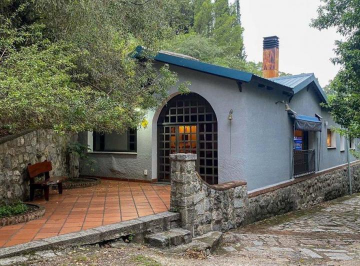 Casa · 195m² · 4 Ambientes · 1 Cochera