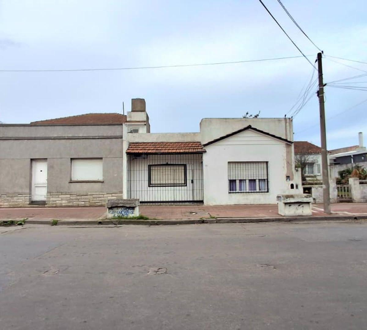 PH independiente al frente de 85 m2 aprox. + patio de 20 m2 aprox. — San José