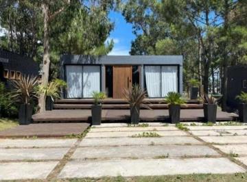 Casa · 160m² · 5 Ambientes · Casa Venta Costa Esmeralda - Barrio Deportivo 1