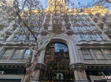 Oficina comercial · 11m² · Oficina en Venta Palacio Barolo con Balcon Frente