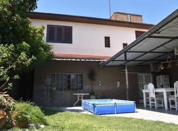 Casa · 125m² · 4 Ambientes · 2 Cocheras · Casa 4 Amb + Depto 2 Amb en Venta