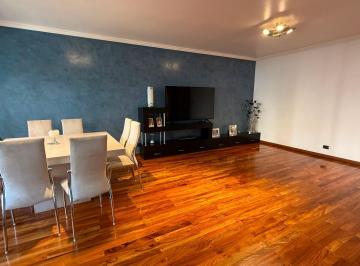 Departamento · 115m² · 4 Ambientes · 1 Cochera · Venta Piso de Categoría con Balcón y Cochera