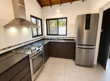 Casa · 150m² · 4 Ambientes · 1 Cochera · Venta Casa 4 Ambientes Ituzaingo Norte