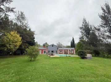 Casa · 260m² · 5 Ambientes · 2 Cocheras · Casa en Venta Campos de Roca I Parque Apto Banco