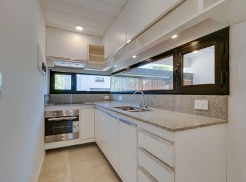 Casa · 100m² · 4 Ambientes · 1 Cochera · Duplex Venta, La Plata. 3 Dorm.. a Estrenar