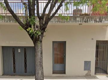 Casa · 207m² · 6 Ambientes · 1 Cochera · Venta Casa 7 Ambientes Multifamiliar