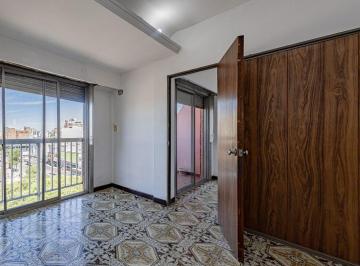 Departamento · 67m² · 3 Ambientes · Departamento 3y1/2 Amb Moron Financia
