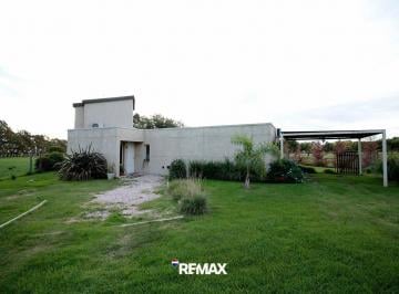 Casa · 110m² · 4 Ambientes · Venta Casa en Pago Chico
