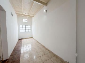 PH · 43m² · 2 Ambientes · PH de un Dormitorio en Centro de V. Mitre