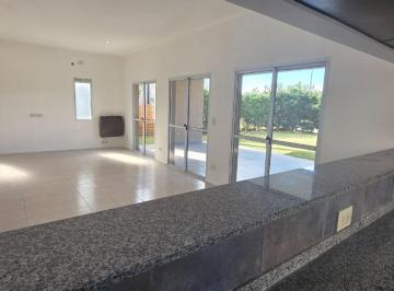 Casa · 111m² · 4 Ambientes · 2 Cocheras · Venta Casa 4amb San Eduardo Pilar del Este