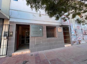 Casa · 350m² · 15 Ambientes · Venta de Propiedad Excelente Ubicacion