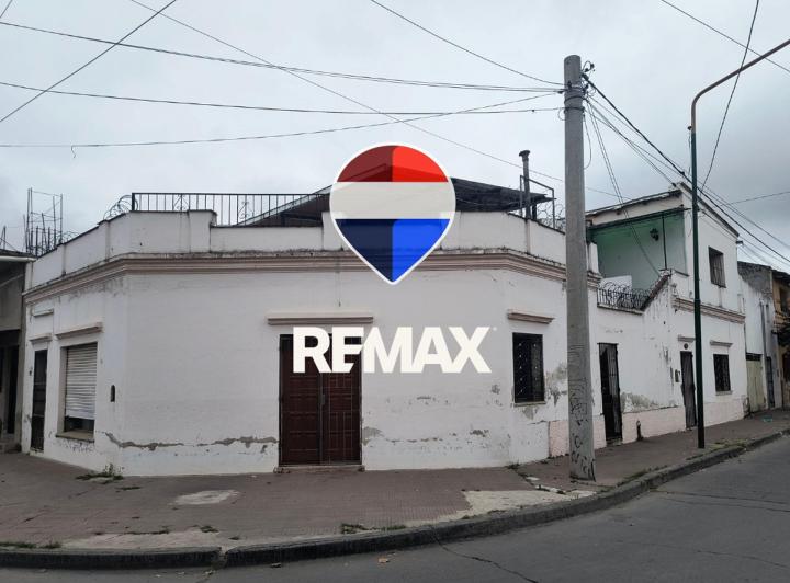 Casa · 288m² · 10 Ambientes · 1 Cochera