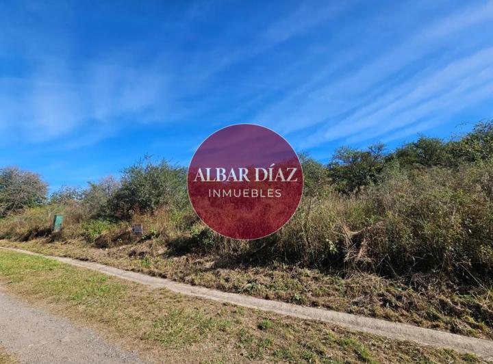 Terreno · 700m²