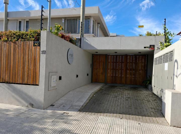 Casa · 139m² · 4 Ambientes · 2 Cocheras