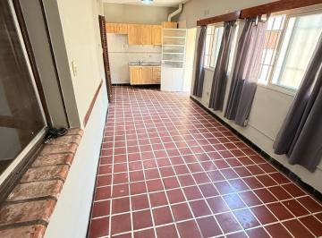 Casa · 170m² · 1 Cochera · Venta - Casa - Barrio Belgrano - Oportunidad