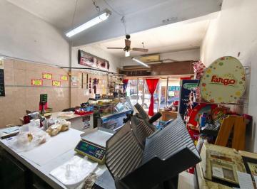Local comercial · 45m² · Local Comercial en Venta Real Oportunidad a Pasos del Tren
