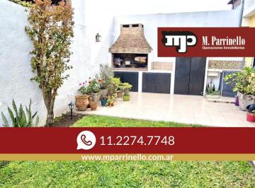 PH · 62m² · 3 Ambientes · 1 Cochera · Es Perfecto! PH en Planta Baja con Jardín y Cochera ¿Qué Más Podes Pedir?