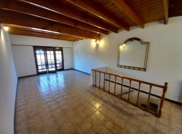 Casa de 5 ambientes, Mar del Plata · Alquiler Casa 5amb Planta Alta por Escalera - Excelente Tierra del Fuego 2100
