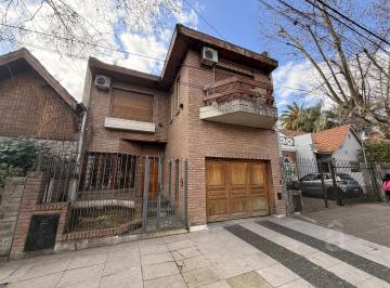 Casa · 250m² · 5 Ambientes · 1 Cochera · Casa en Villa Ballester - Venta - Cinco Ambientes - Próximo a Hölters Schule - Zona Residencial