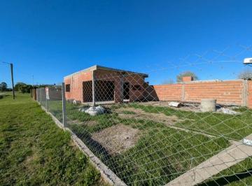 Casa de 1 ambiente, Santa Elena · Propiedad a Terminar en Santa Elena. Ramón Franco (Los Patos) y Almirante Brown