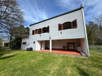 Casa · 103m² · 3 Ambientes · 2 Cocheras · Venta. Chalet 3 Amb. Barrio Costa del Sol