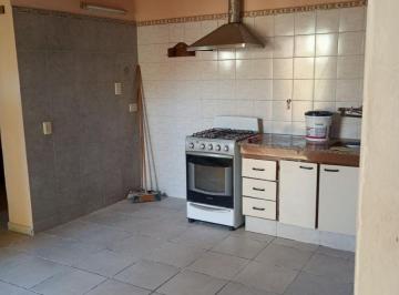 Casa de 4 ambientes, Córdoba · A Alberdi - 3 Dorm - Excelente Precio - Gran Patio de Césped