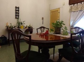 Casa · 81m² · 4 Ambientes · Venta Casa 4 Ambientes Lomas del Mirador