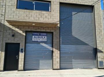 Local comercial , La Matanza · Excelente Local a Estrenar de 160 m² Cubiertos Ubicado Sobre Av San Martín