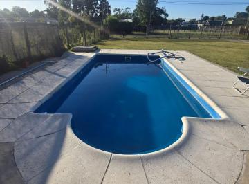 Quinta vacacional · 80m² · 1 Dormitorio · Venta Casa Quinta 700 m² Pileta Aire Pampa Zarate