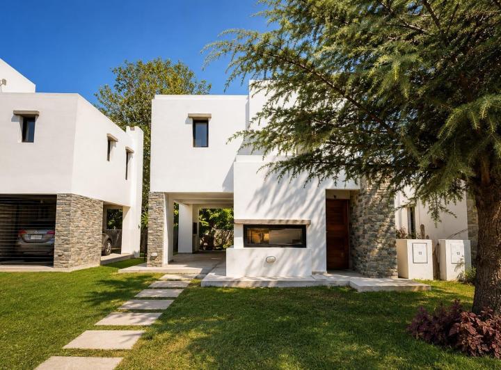 Casa · 109m² · 8 Ambientes