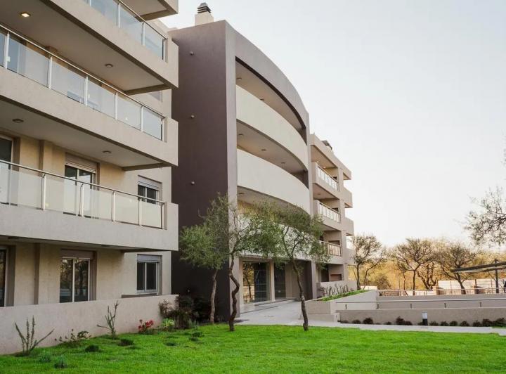 Departamento · 148m² · 5 Ambientes · 1 Cochera
