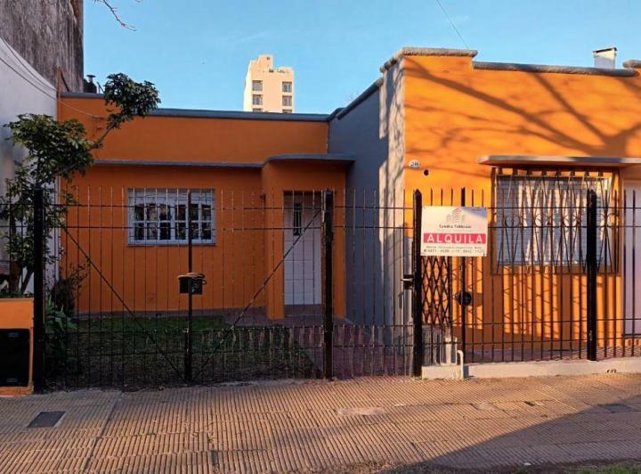 Casa · 90m² · 3 Ambientes · 1 Cochera