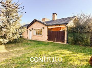 Casa · 278m² · 5 Ambientes · 1 Cochera · Casa 3 Dorm, Depto Independiente y Quincho | 1.159 m² Terreno | Apta Crédito - San Isidro