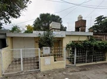 Casa de 7 ambientes, Córdoba · Casa con Amplio Patio en B° Cabo Farina Córdoba