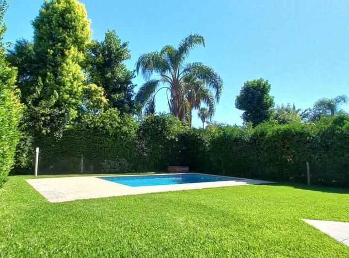 Casa · 148m² · 4 Ambientes · 2 Cocheras