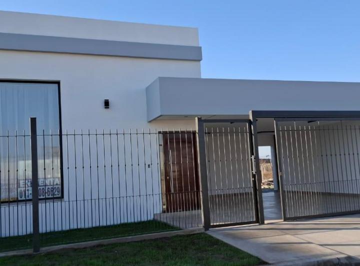 Casa · 162m² · 4 Ambientes · 2 Cocheras