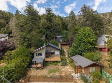 Casa · 715m² · 8 Ambientes · 3 Cocheras · 2 Casas + 2 Monoambientes a La Venta - con Renta - Melipal - Bariloche