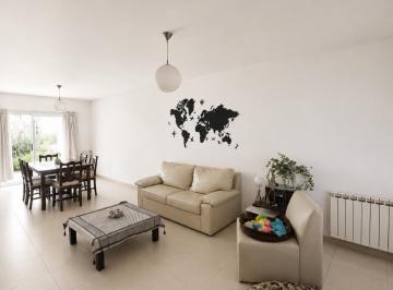 Casa · 145m² · 5 Ambientes · 2 Cocheras · Vende Duplex 3 Dorm. - Apto Crédito - Chacra del Norte