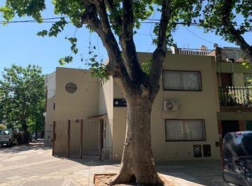 Casa · 132m² · 4 Ambientes · 1 Cochera · Alquiler Casa 3 Dorm. 2 Baños Patio Terraza Cochera PH Colegiales