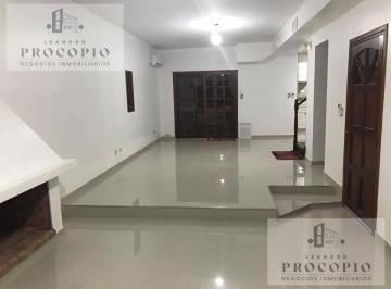 Casa · 175m² · 4 Ambientes · 2 Cocheras · Casa en Banco Provincia de Bs. As.
