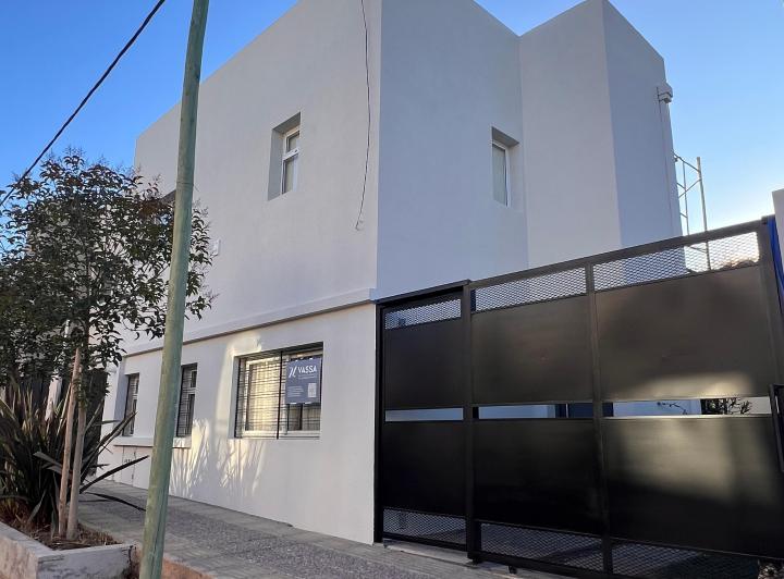 Casa · 84m² · 3 Ambientes · 1 Cochera