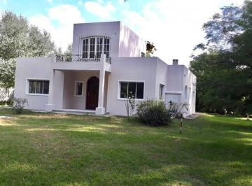 Quinta vacacional · 287m² · 3 Dormitorios · 1 Cochera · Casa + Galpón Lote de 5.390 m²