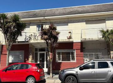 Departamento de 1 ambiente, Mar del Plata · Alquiler 1 Amb y 1/2 en Barrio La Perla / en Planta Baja y Al Frente! a 100 m del Mar!