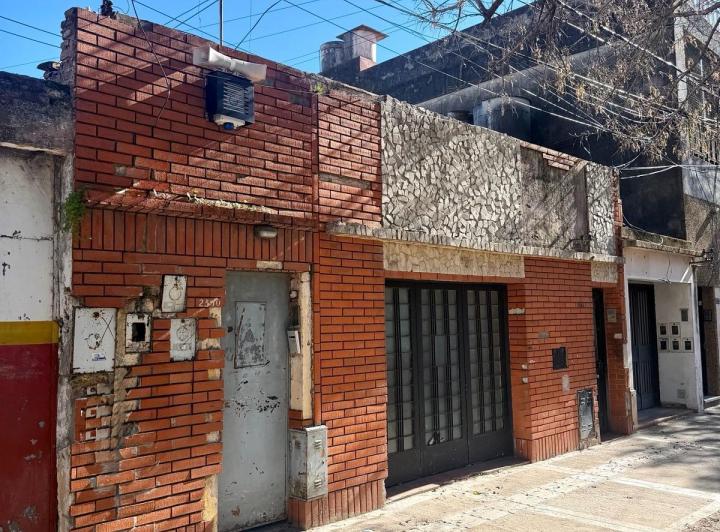 Casa · 105m² · 5 Ambientes · 1 Cochera