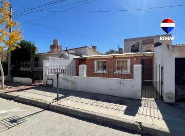 Casa · 180m² · 5 Ambientes · Casa en Venta Cafayate Zona Centro 4 Dorm.