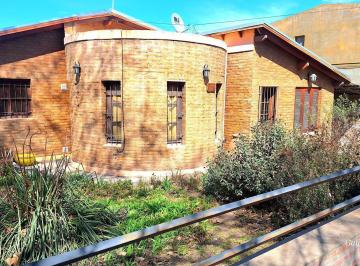 Casa · 119m² · 4 Ambientes · 1 Cochera · Villa Giardino Casa Sobre San Martin