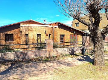 Casa · 119m² · 4 Ambientes · 1 Cochera · Villa Giardino Casa Sobre San Martin